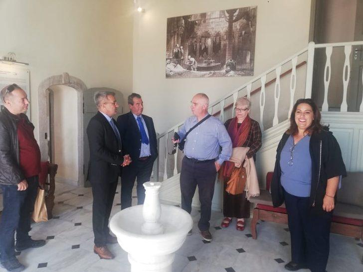 Edremit Belediyesi’nde komşuya ziyaret G4