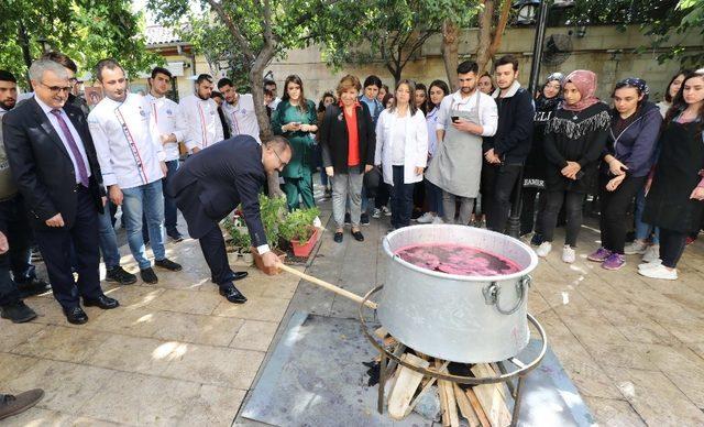 GAÜN Geleneksel Nar Festivali gerçekleştirildi