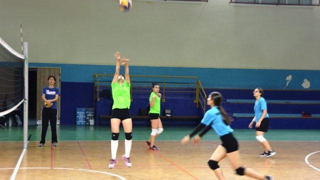 Yunusemreli filenin sultanları lige ’merhaba’ diyecek