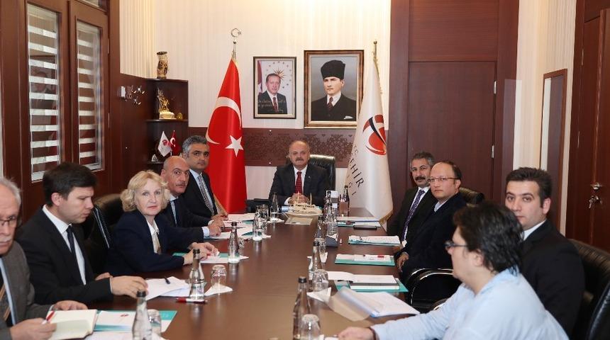 Vali &Ccedil;akacak, vatandaşlardan gelen talepleri dinledi