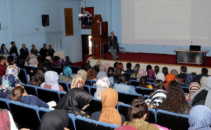 Ağrı’da ‘Bilimlerin Işığında Yaratılış ve Yaratıcıyı Anlama’ konferansı G1
