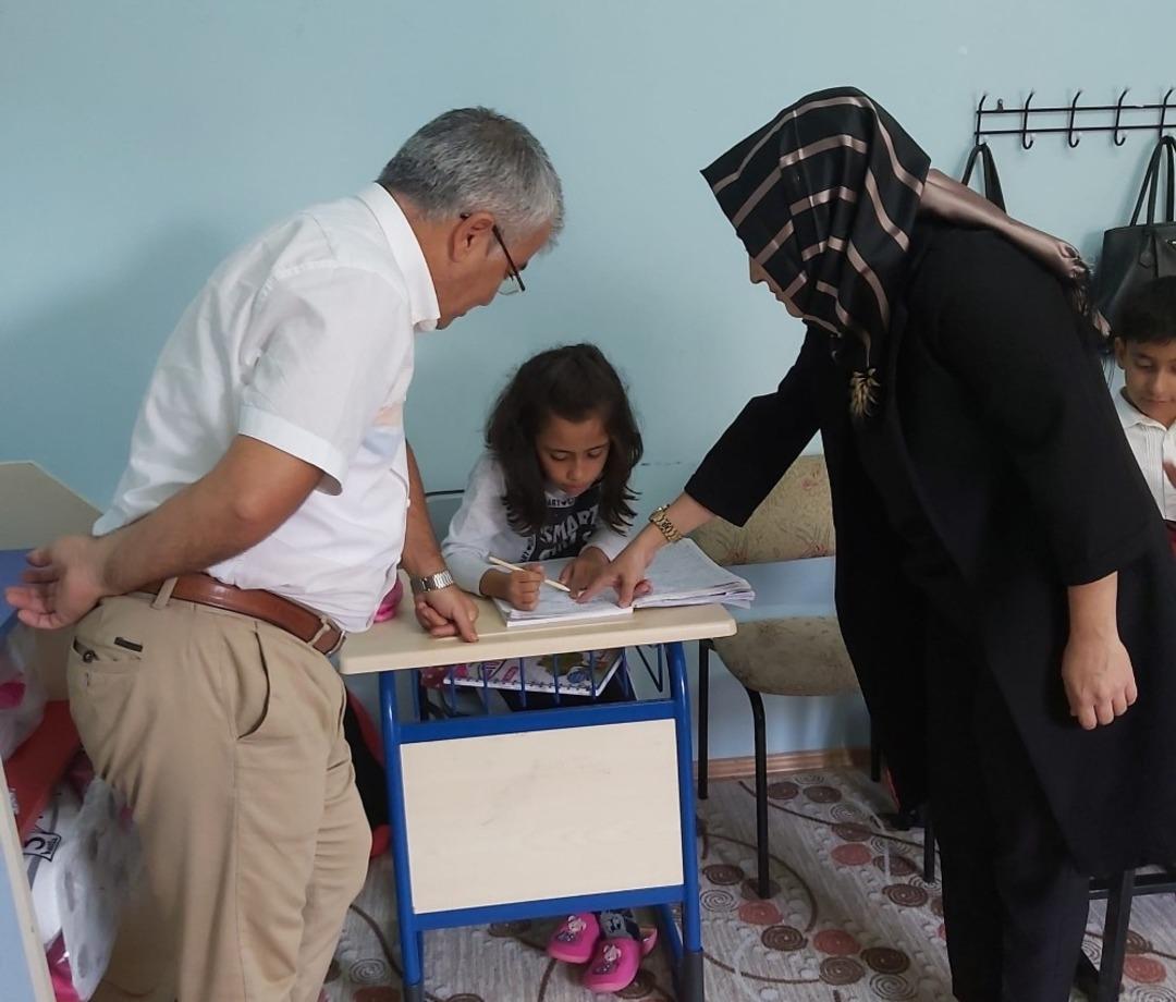Kaymakam Yiğit&rsquo;ten otizmli &ouml;ğrencilere ziyaret