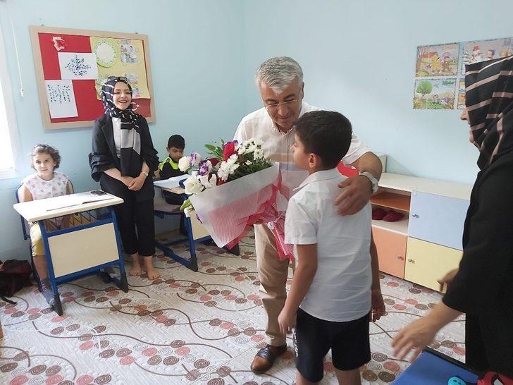 Kaymakam Yiğit’ten otizmli öğrencilere ziyaret G2