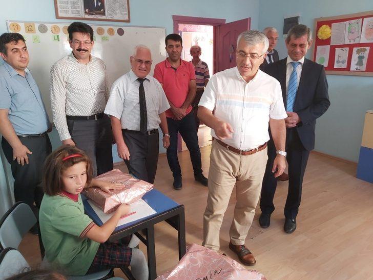 Kaymakam Yiğit’ten otizmli öğrencilere ziyaret G3