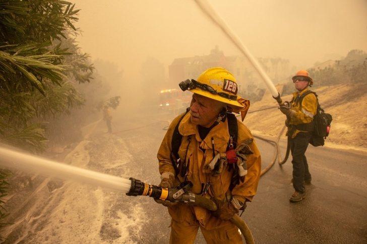 Kaliforniya orman yangınlarıyla mücadele ediyor G3