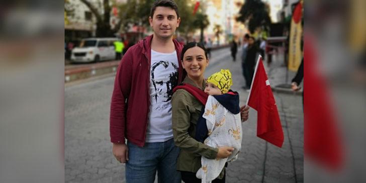 Kucağında bebeğiyle zeybek oynayan anne, Türkiye'nin ilgi odağı oldu G2