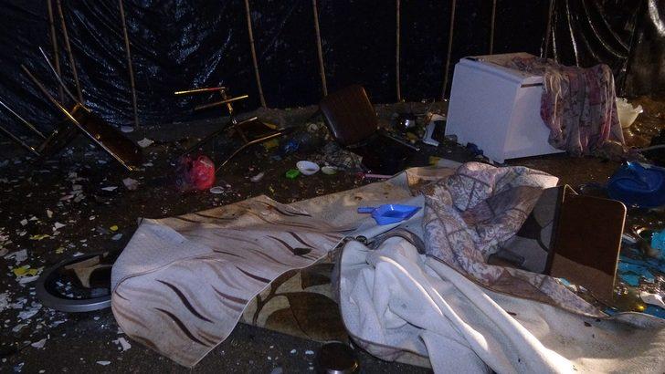 Kavga ettiği kardeşini içeri kilitleyip evi yakıp kaçtı G1