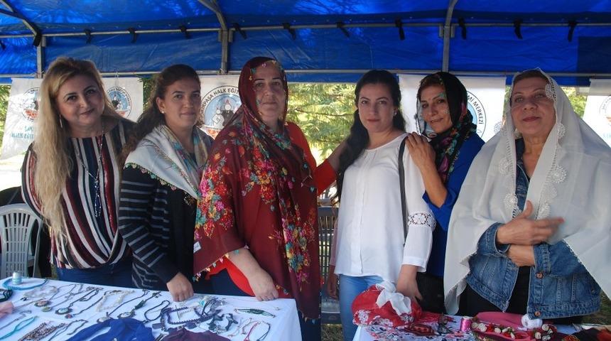 El işlemeli oyalı yazmalar teknolojiye direniyor