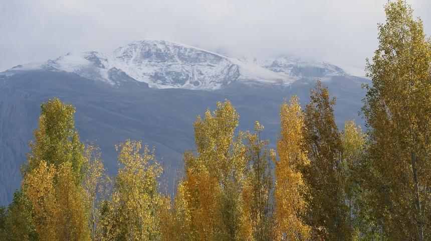 Doğu&rsquo;da 3 ilde sıcaklık sıfırın altına d&uuml;şt&uuml;