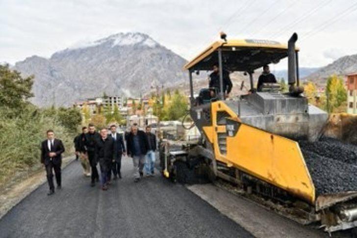 Hakkari ilk kez silindirle sıkıştırılmış beton uygulandı G2
