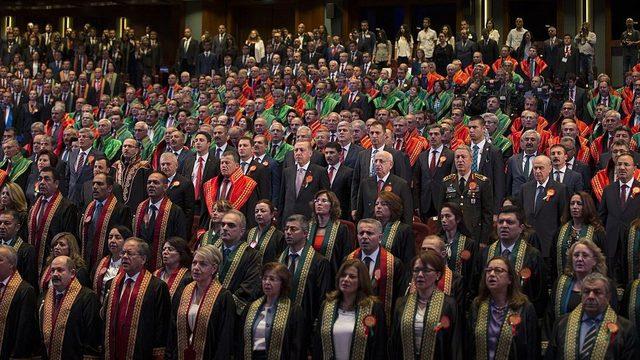 Yargı paketi Resmi Gazete'de: Yeni düzenlemede neler var?