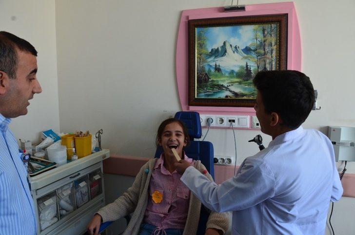 Öğrenciler doktorluk mesleğini inceledi G2