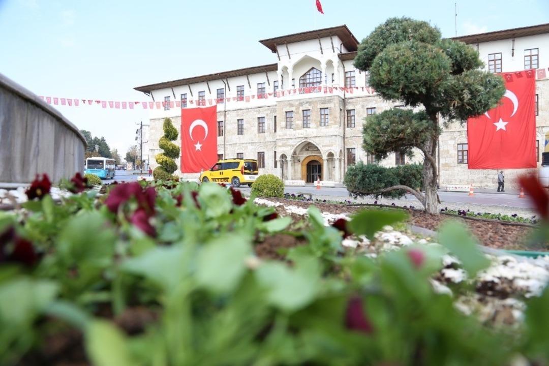 Sivas 250 bin &ccedil;i&ccedil;ekle &ccedil;i&ccedil;ek bah&ccedil;esine d&ouml;necek