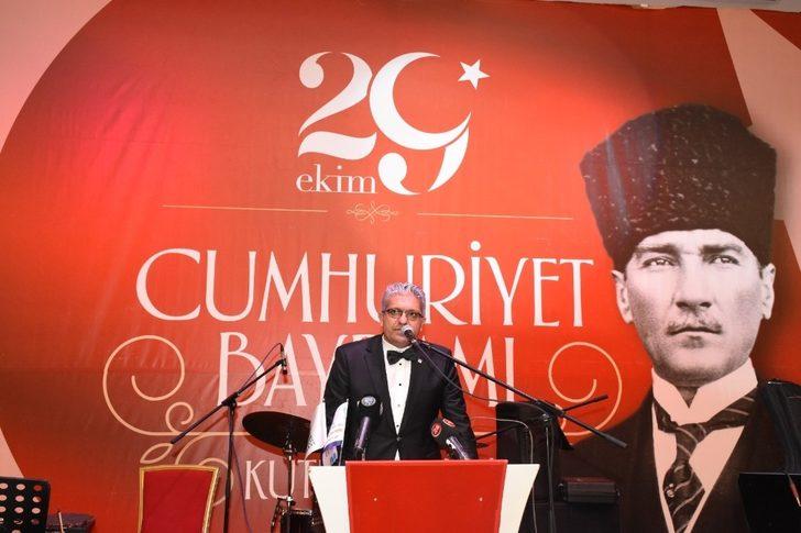 İş insanları Cumhuriyet kutlamasında buluştu G3