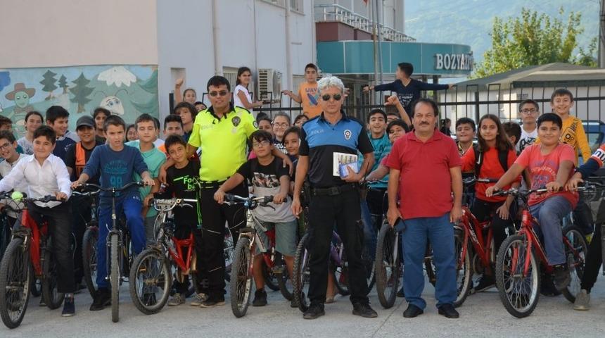 Bozyazı’da ’güvenli bisiklet kullanım’ semineri