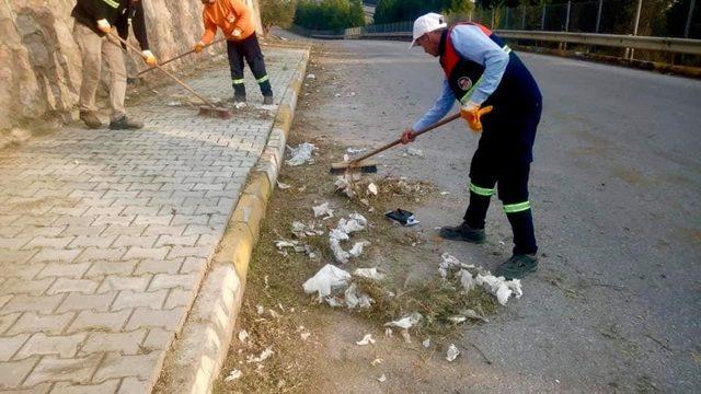 Körfez’de yoğun temizlik çalışması