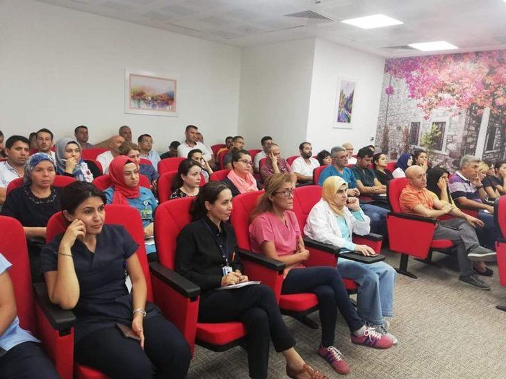 Finike Devlet Hastanesi çalışanlarına İş Sağlığı ve Güvenliği eğitimi G3