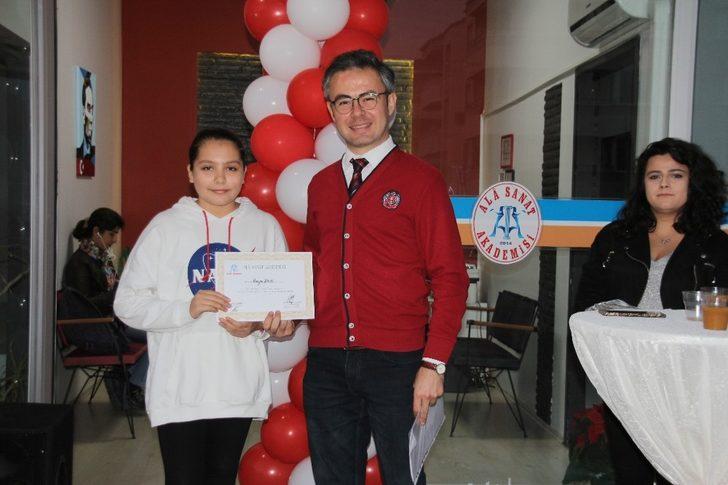 Resim yarışmasında ödüller sahiplerini buldu G4