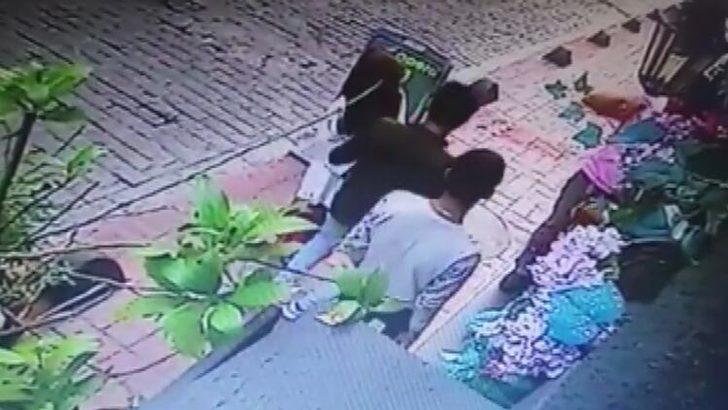 Çinli kadına Beyoğlu'nda kapkaç şoku! O anlar kamerada G2