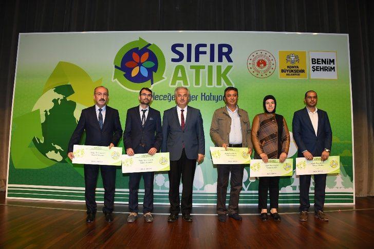 Sıfır Atık Projesinde en çok atık pil toplayan okullar ödüllendirildi G2