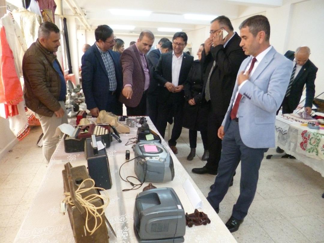 Bilecik&rsquo;te Milli Değerlerimize ve K&uuml;lt&uuml;rel Eserlerimize Sahip &Ccedil;ıkıyoruz projesi sergisi