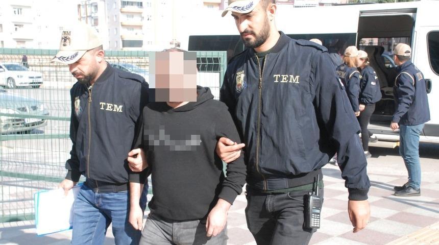 FET&Ouml; ş&uuml;phelisi gizli b&ouml;lmede yakalandı