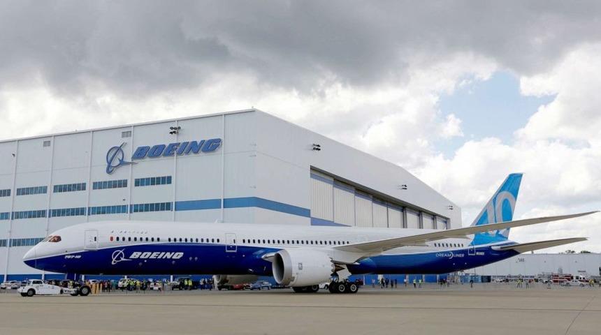 Boeing'de ikinci şok: 'Uçan tabut' 737 Max'ten sonra çatlak saptanan 737 NG'ler de karaya indirildi