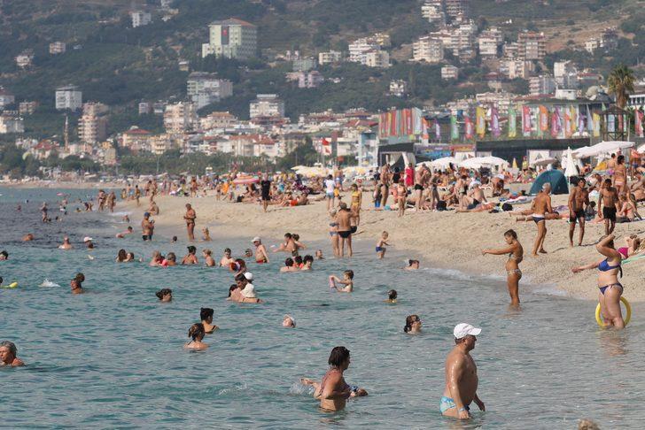 Doğuda kar Alanya'da deniz keyfi G1