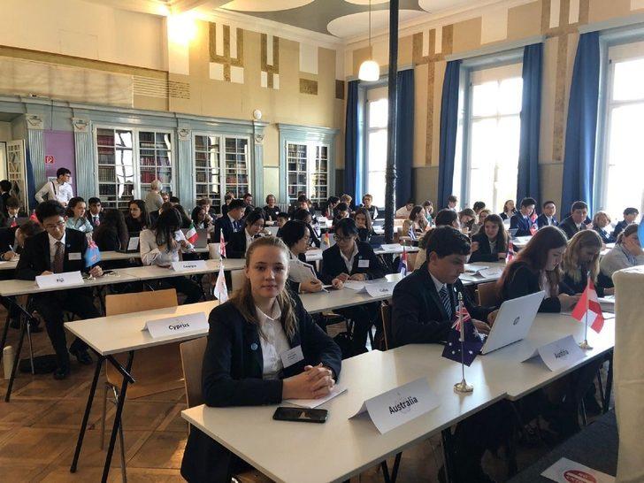 GKV’liler İsviçre’de IMZMUN konferansına katıldı G3