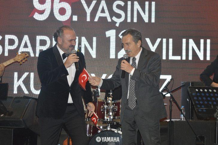 Hakan Aysev sevenleriyle bir araya geldi G4