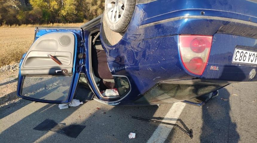 Otomobil takla attı: 1 ölü, 4 yaralı