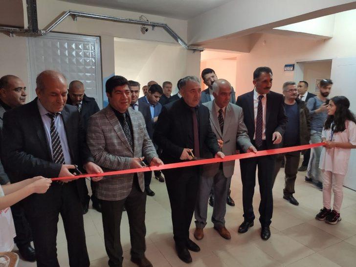 Tatvan’da 4006 TÜBİTAK Bilim Fuarı düzenledi G3