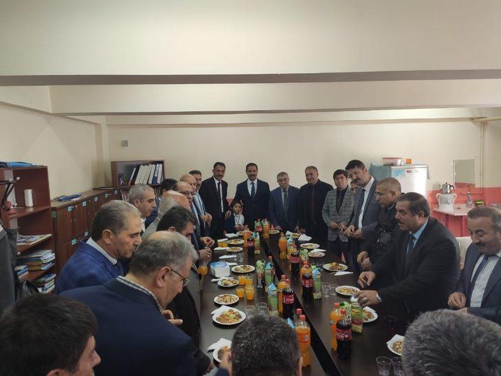 Tatvan’da 4006 TÜBİTAK Bilim Fuarı düzenledi G4