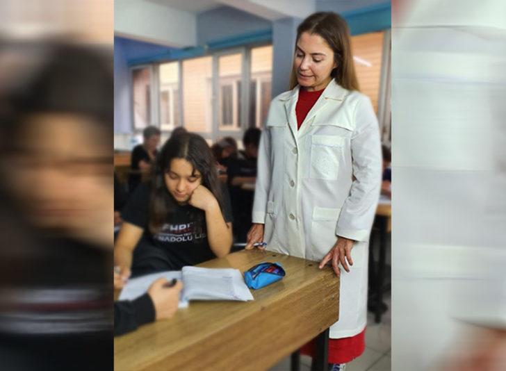 Dünyaca ünlü Türk modacılar tasarladı! İşte yeniden tasarlanan öğretmen önlükleri G2