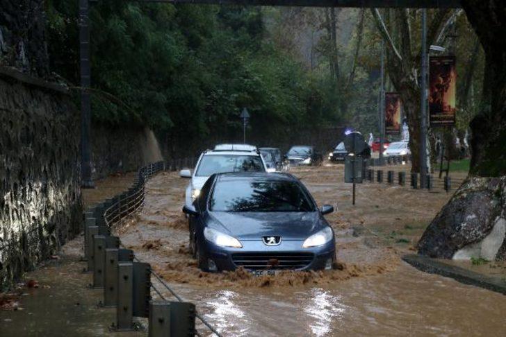 İstanbul'da beklenen yağış başladı! İBB'den açıklama geldi G1