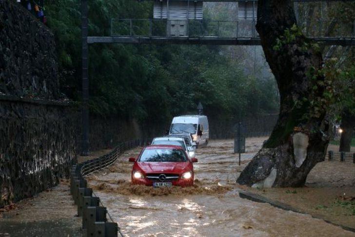 İstanbul'da beklenen yağış başladı! İBB'den açıklama geldi G3
