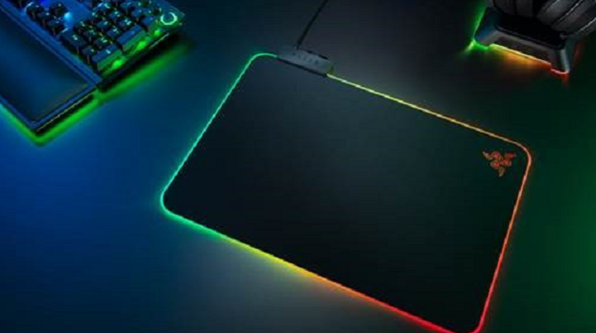 Razer, yeni Firefly V2 fare matını duyurdu!