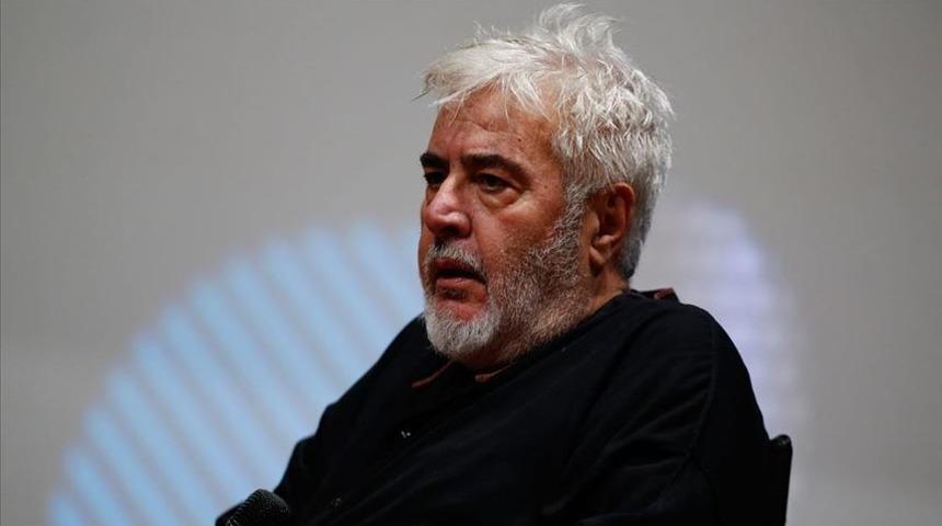 Uğur Yücel ile seyirci arasında güldüren diyalog