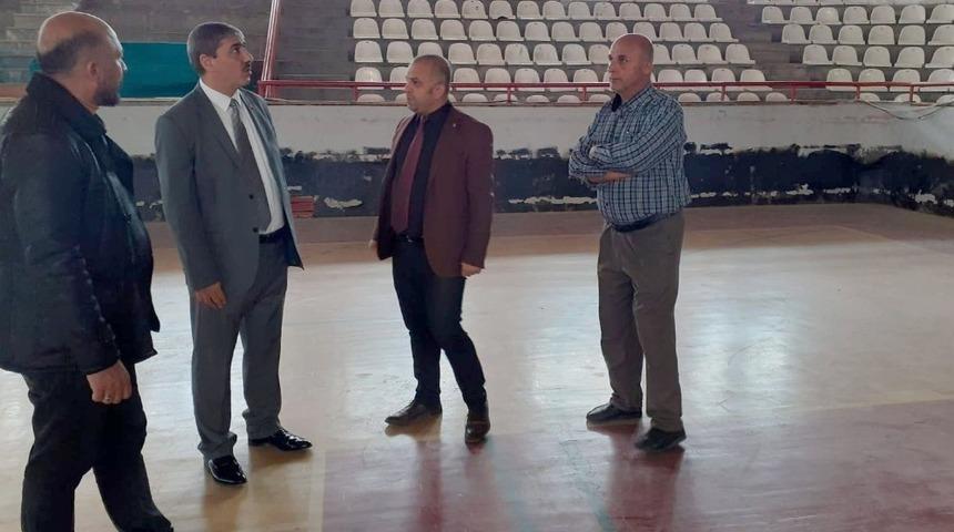 Tunç, spor tesislerinde incelemelerde bulundu