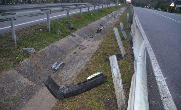 Kontrolden çıkan otomobil bariyerlere çarptı: 1 yaralı G3