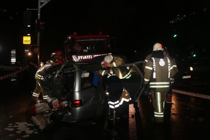 Sarıyer'de kazada otomobilde sıkışan hamile kadını itfaiye kurtardı G1