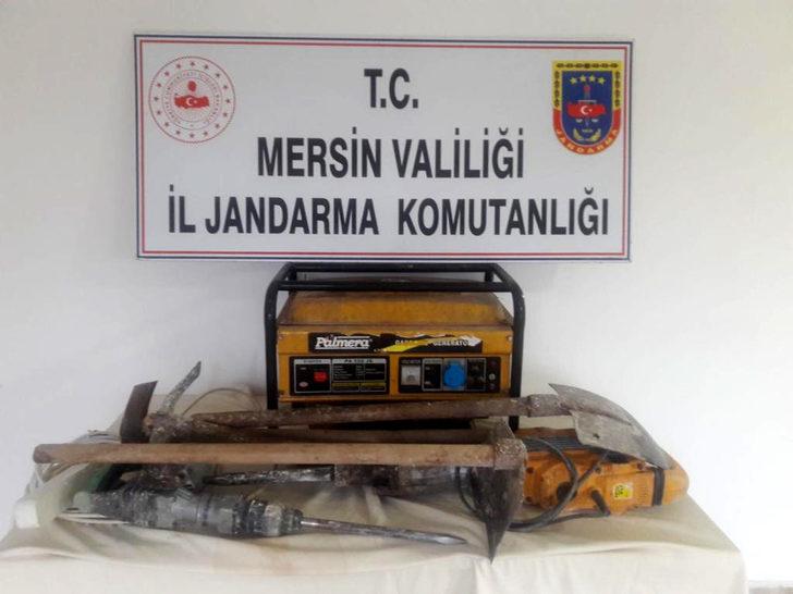 Mersin'de iş makineli kaçak kazı: 9 gözaltı G3