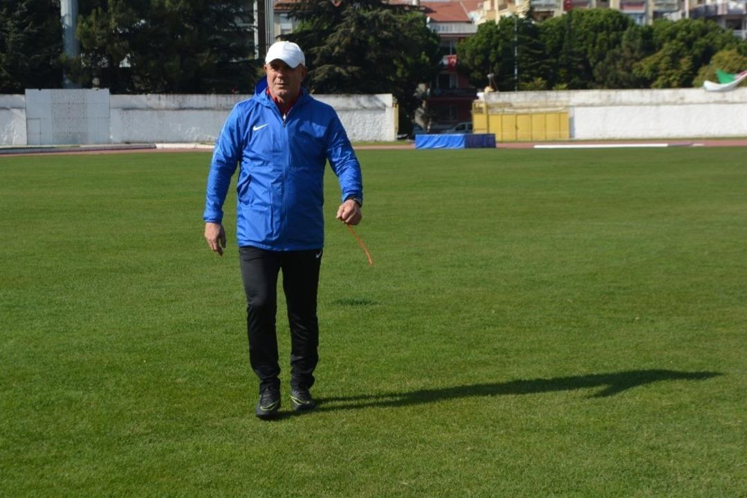 Isparta 32 Spor Teknik Patronu Şeng&uuml;n: "12. adama ihtiyacımız var"