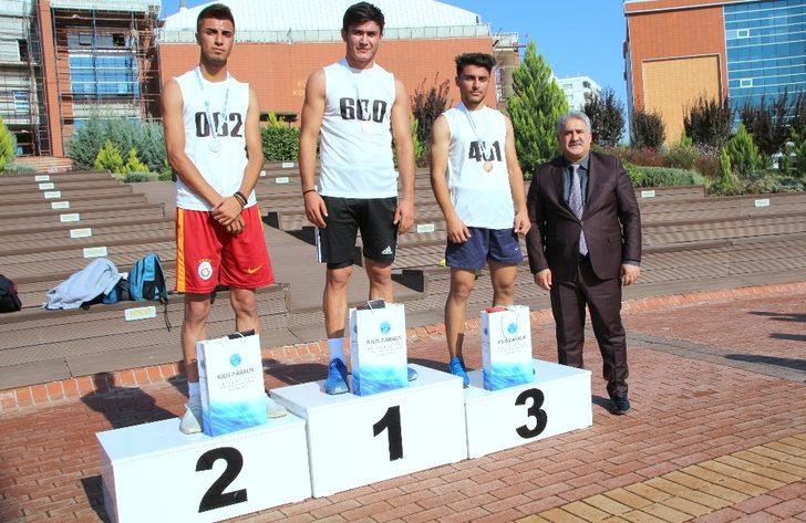 Üniversite de Cumhuriyet Koşusu Yapıldı G4