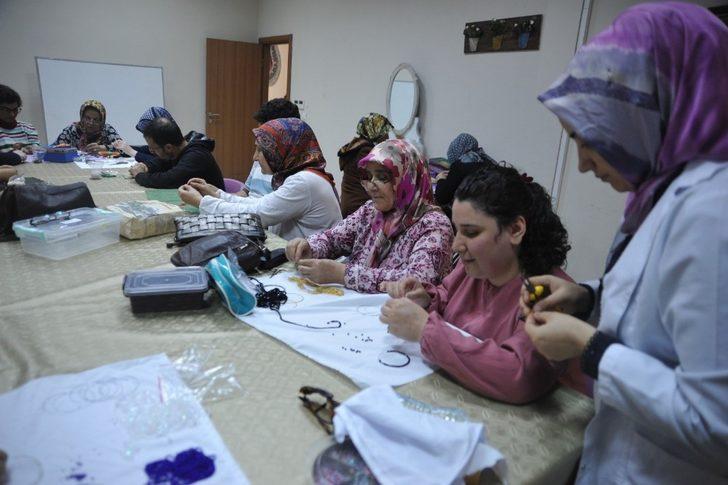 Engelli vatandaşlar hem öğrenecek hem de para kazanacak G2