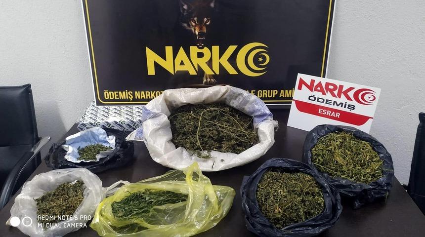 &Ouml;demiş'te esrar satışına 3 tutuklama