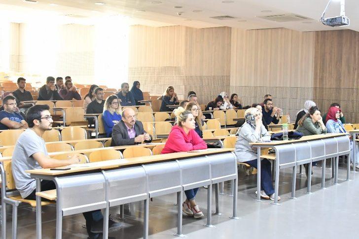 SAÜ’de Akademik Oryantasyon Eğitim yapıldı G3
