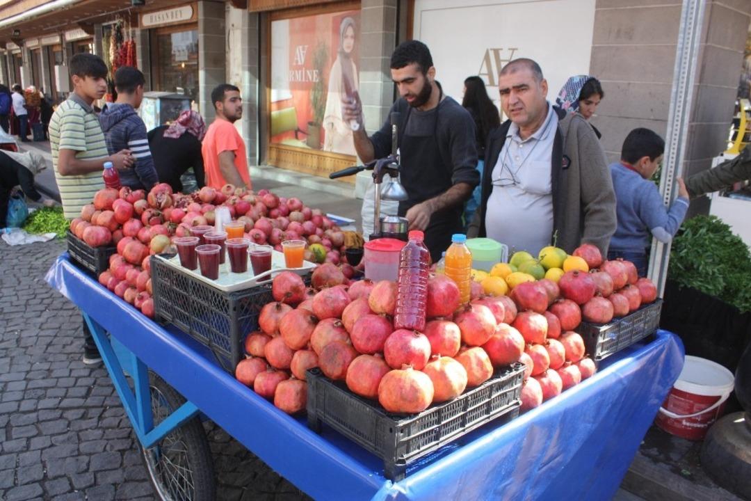 &rsquo;Şifa deposu&rsquo; tezgahlardaki yerini aldı
