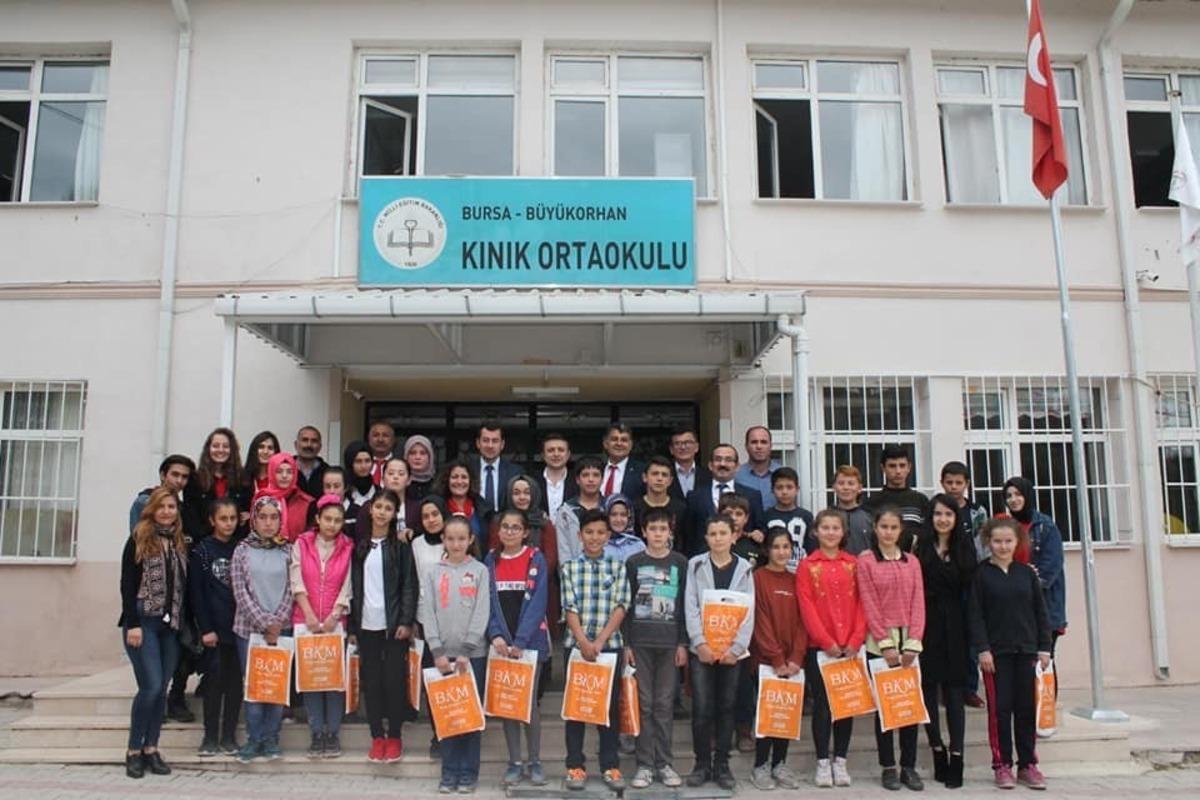 Ortaokul &ouml;ğrencileri hayatlarına y&ouml;n veren tercihlerini artık doğru yapıyor