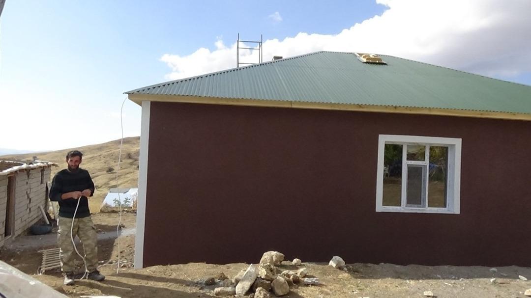 (&Ouml;zel) Afete uğrayan vatandaşların y&uuml;z&uuml; AFAD ile g&uuml;l&uuml;yor